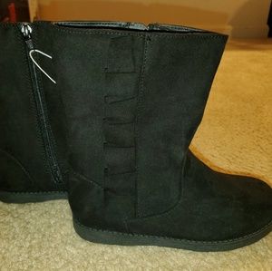 Girls short boots